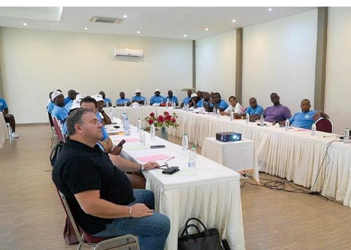 Séminaire en salle du team building MIA Cameroun